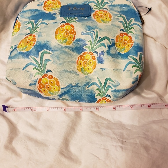 Disney loungefly Stitch (lilo & stitch) makeup bag - Picture 4 of 7